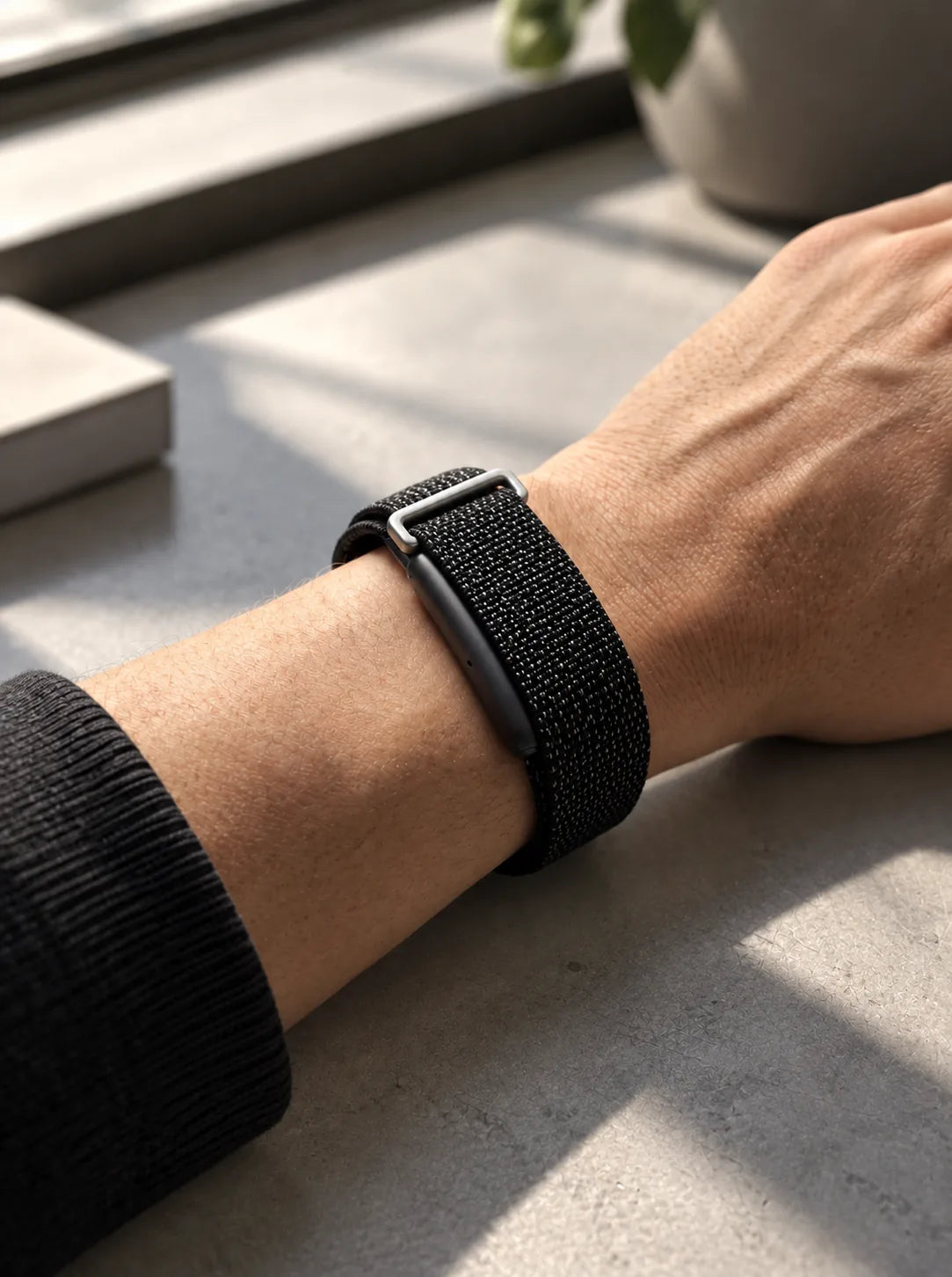 ALVA Air on the wrist